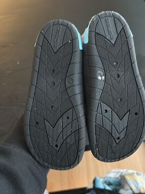 Jurassic park water shoes 11/12